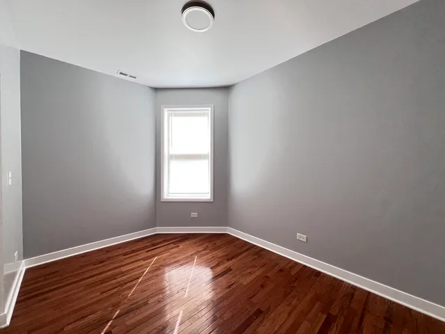 $1,750 | 6402 South Eberhart Avenue, Unit 2S, Chicago, IL 60637