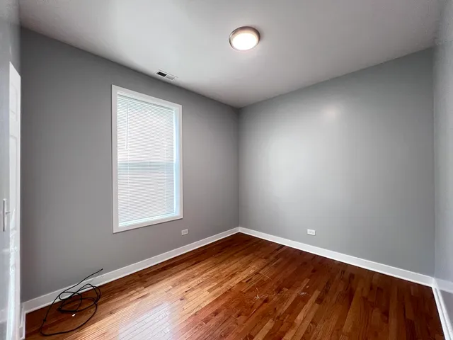 $1,750 | 6402 South Eberhart Avenue, Unit 2S, Chicago, IL 60637