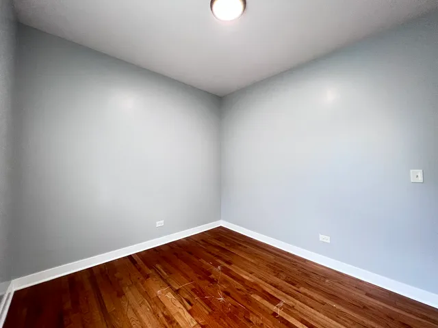 $1,750 | 6402 South Eberhart Avenue, Unit 2S, Chicago, IL 60637