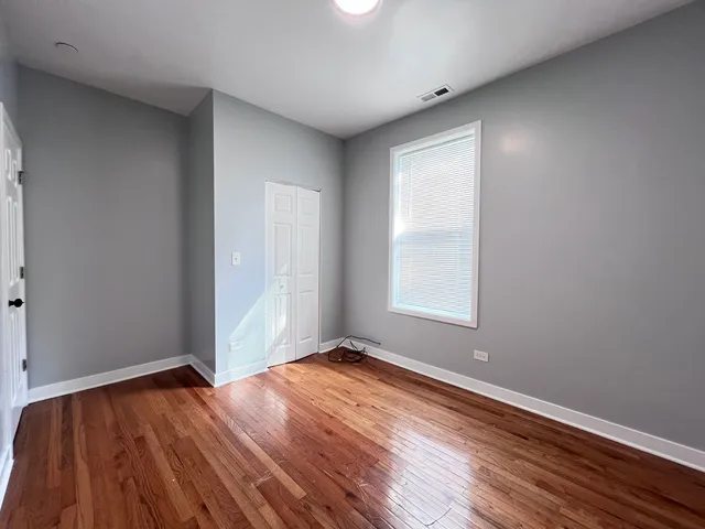 $1,750 | 6402 South Eberhart Avenue, Unit 2S, Chicago, IL 60637