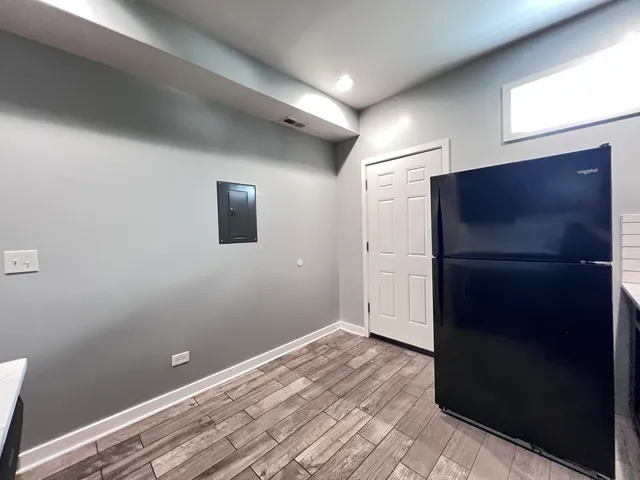 $1,750 | 6402 South Eberhart Avenue, Unit 2S, Chicago, IL 60637