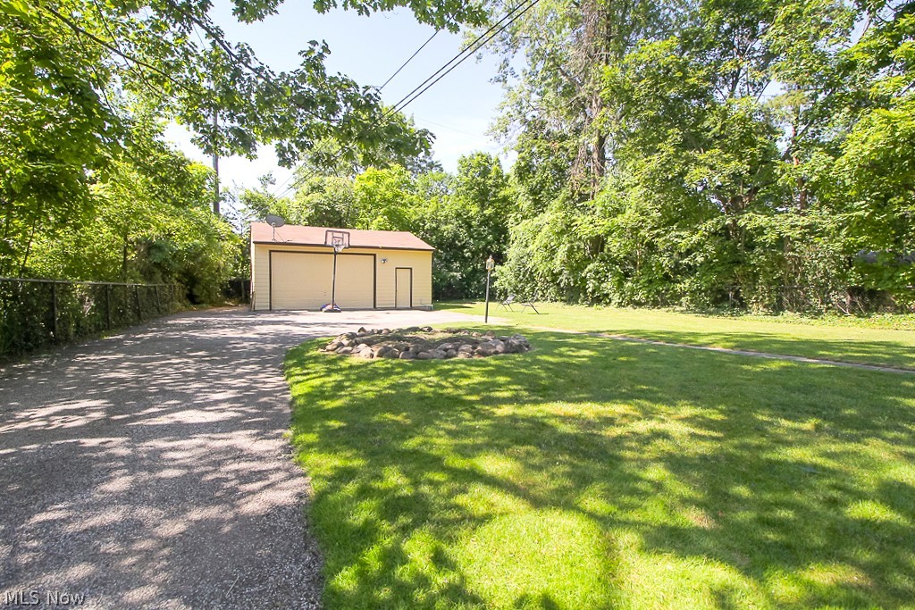 14410 Onaway Road Cleveland, OH 44120 - Photo 3 of 35