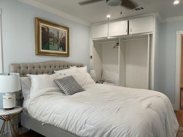 2425 3rd Street Napa, CA 94559 - Photo 29 of 36 a bedroom with a bed and a lamp