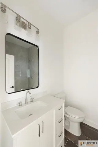 $1,090,000 | 19 Fairfax Road, Edison, NJ 08817