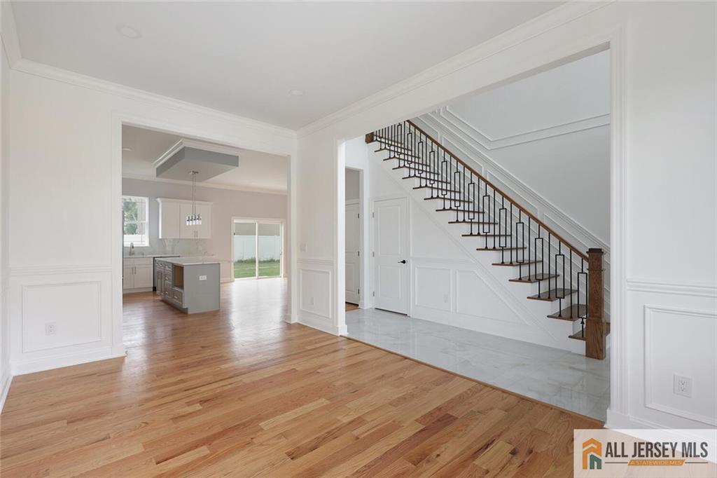 19 Fairfax Road Edison, NJ 08817 - Photo 4 of 24