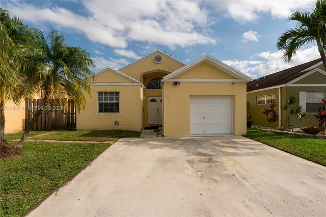 $449,000 | 9936 West Daffodil Lane, Miramar, FL 33025