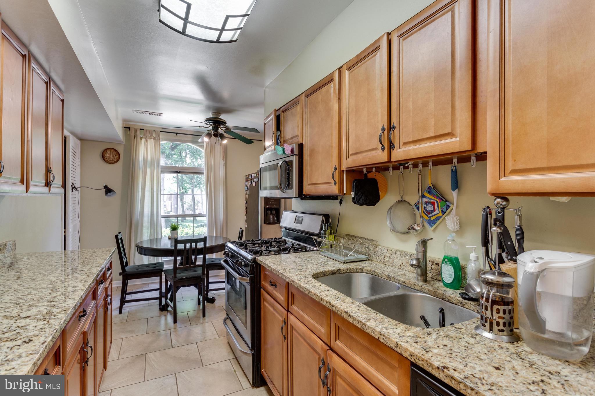 8302 Tobin Road, Unit 14 Annandale, VA 22003 - Photo 8 of 30 Kitchen