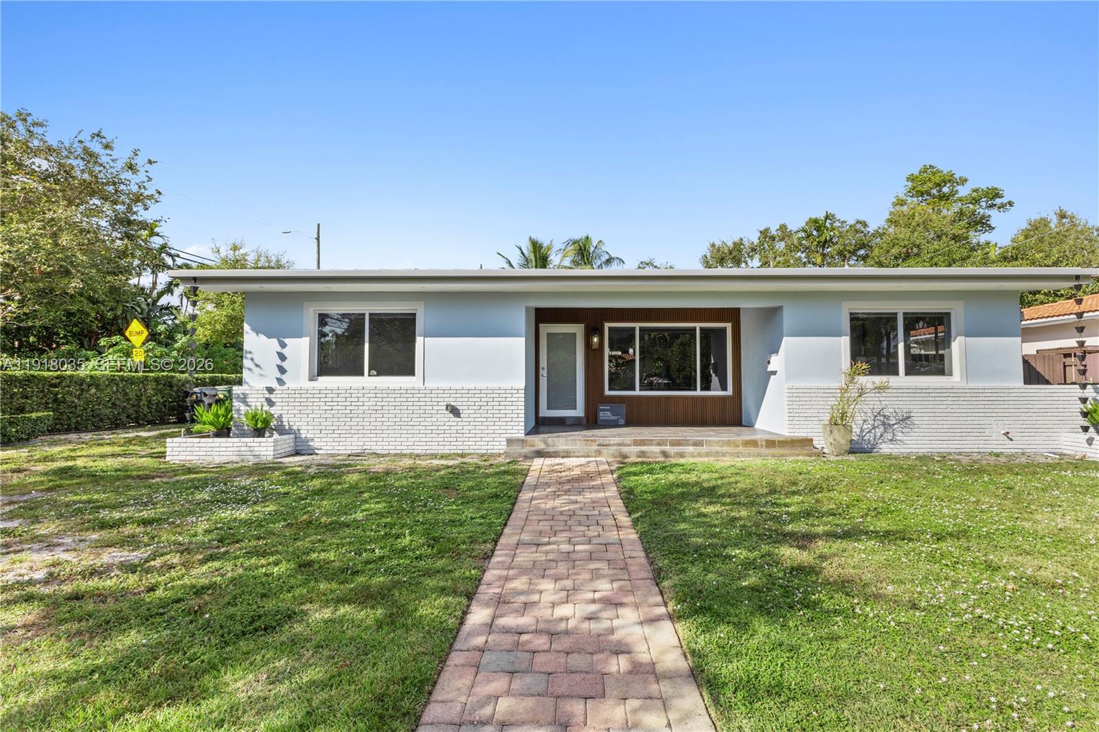 8910 Northeast 9th Court Miami, FL 33138 - Photo 38 of 47