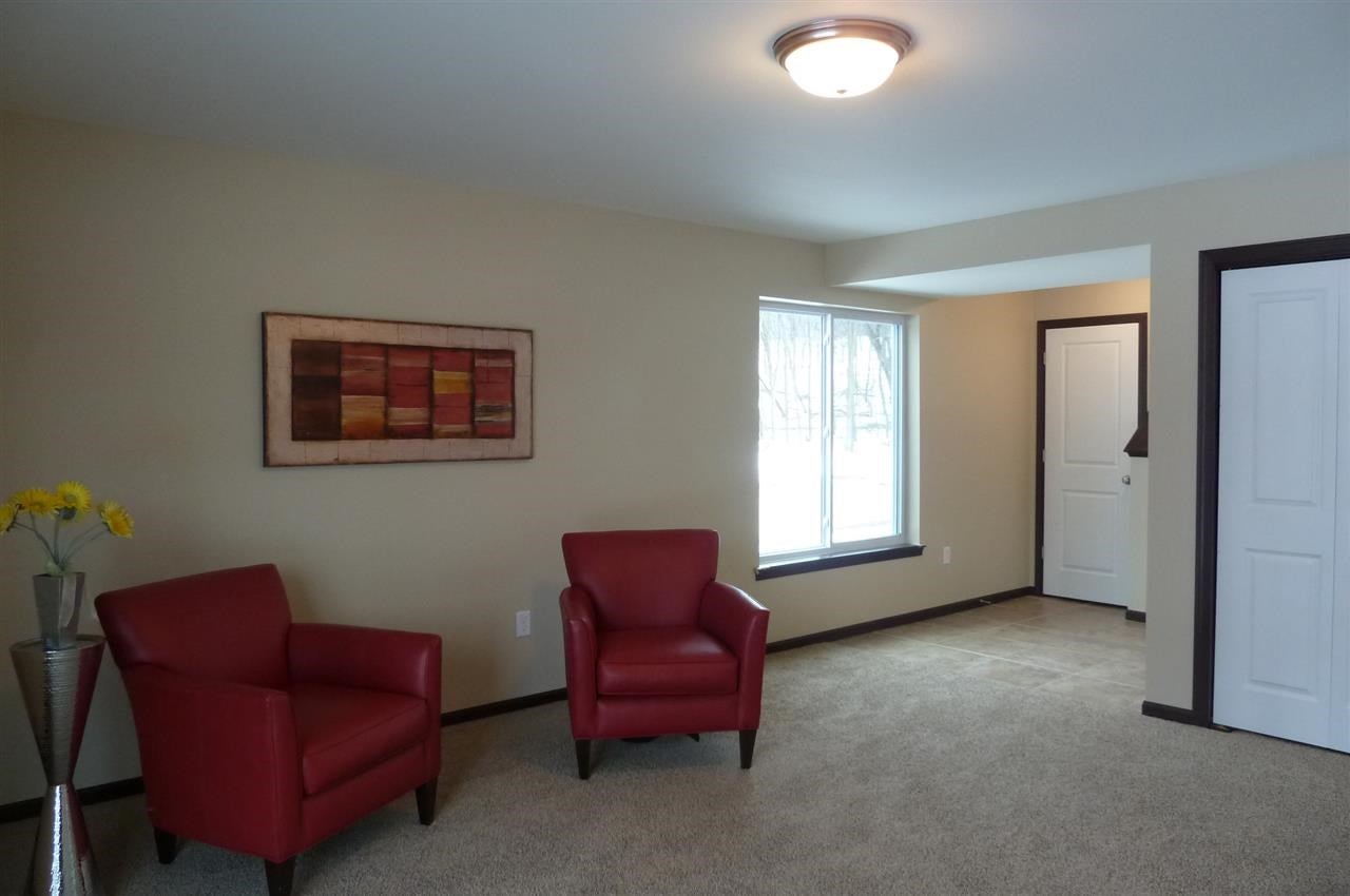 450 RJ Drive Tiffin, IA 52340 - Photo 18 of 23 Gallery Image 18