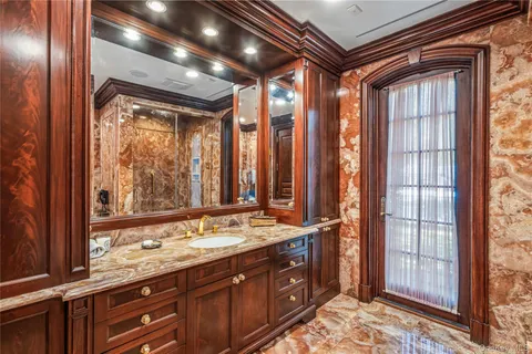 $5,200,000 | 167 Brookville Road, Glen Head, NY 11545