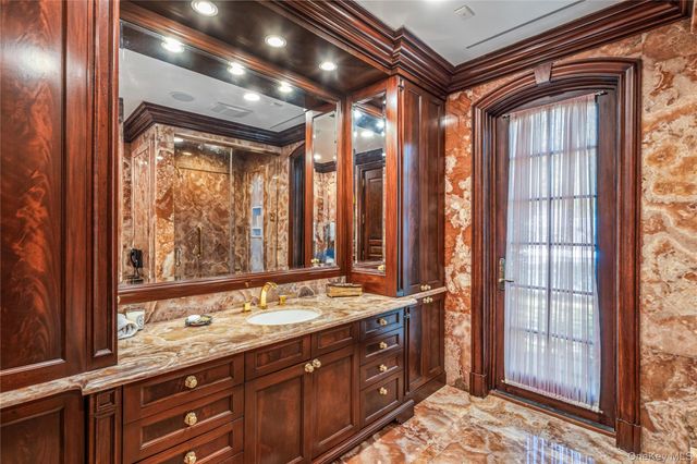 $5,200,000 | 167 Brookville Road, Glen Head, NY 11545