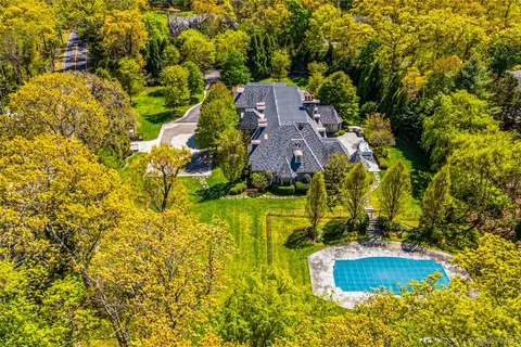 $5,200,000 | 167 Brookville Road, Glen Head, NY 11545