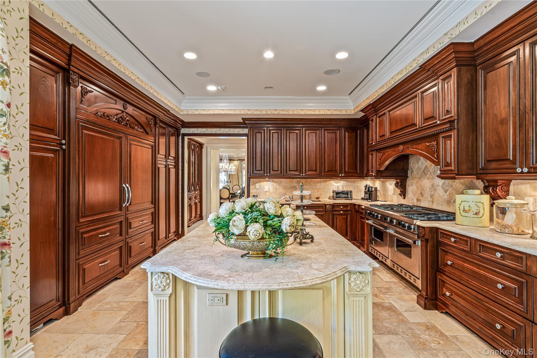 167 Brookville Road Glen Head, NY 11545 - Photo 8 of 31 State of the Art Chef's Kitchen with mahgahony custom cabinets, Double sinks, top tier appliances, wine fridge, kitchen island and breakfast cove