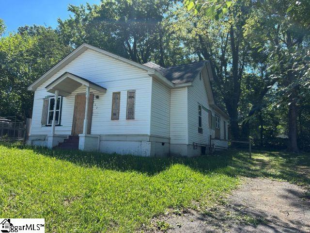 922 North Logan Street Gaffney, SC 29341 - Photo 5 of 30