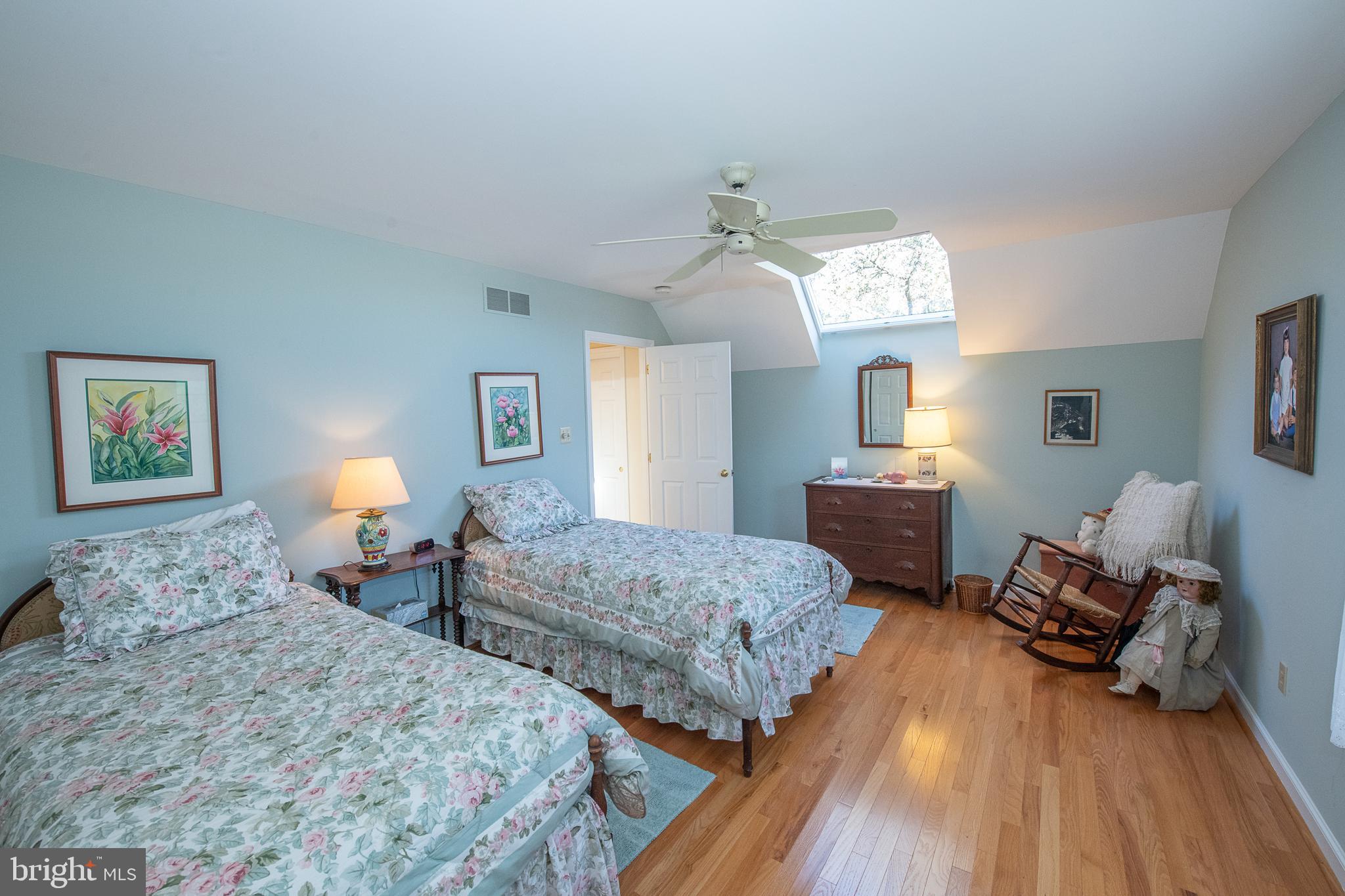 411 Chester Road Devon, PA 19333 - Photo 39 of 48 Family bedroom #3