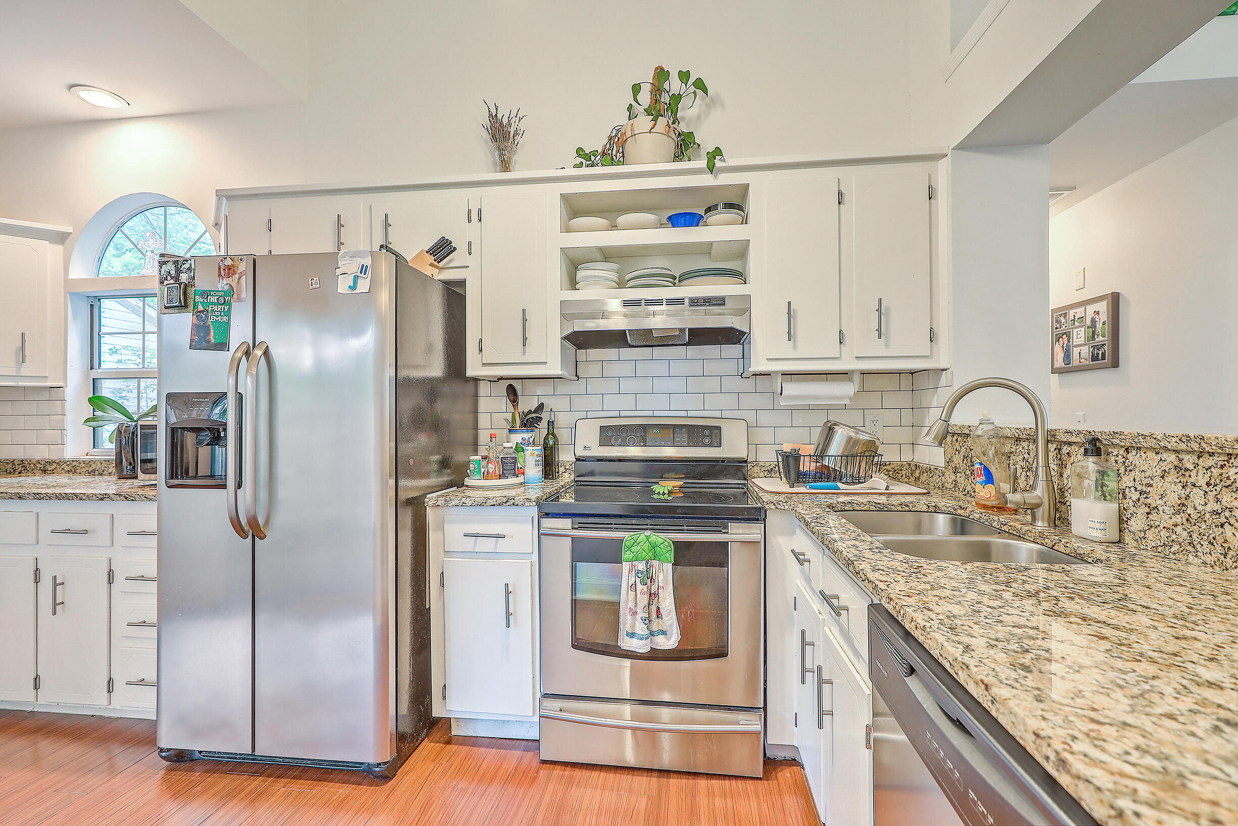 1050 Secessionville Road Charleston, SC 29412 - Photo 22 of 33 0W7A7857_58_59_60_61_62_63