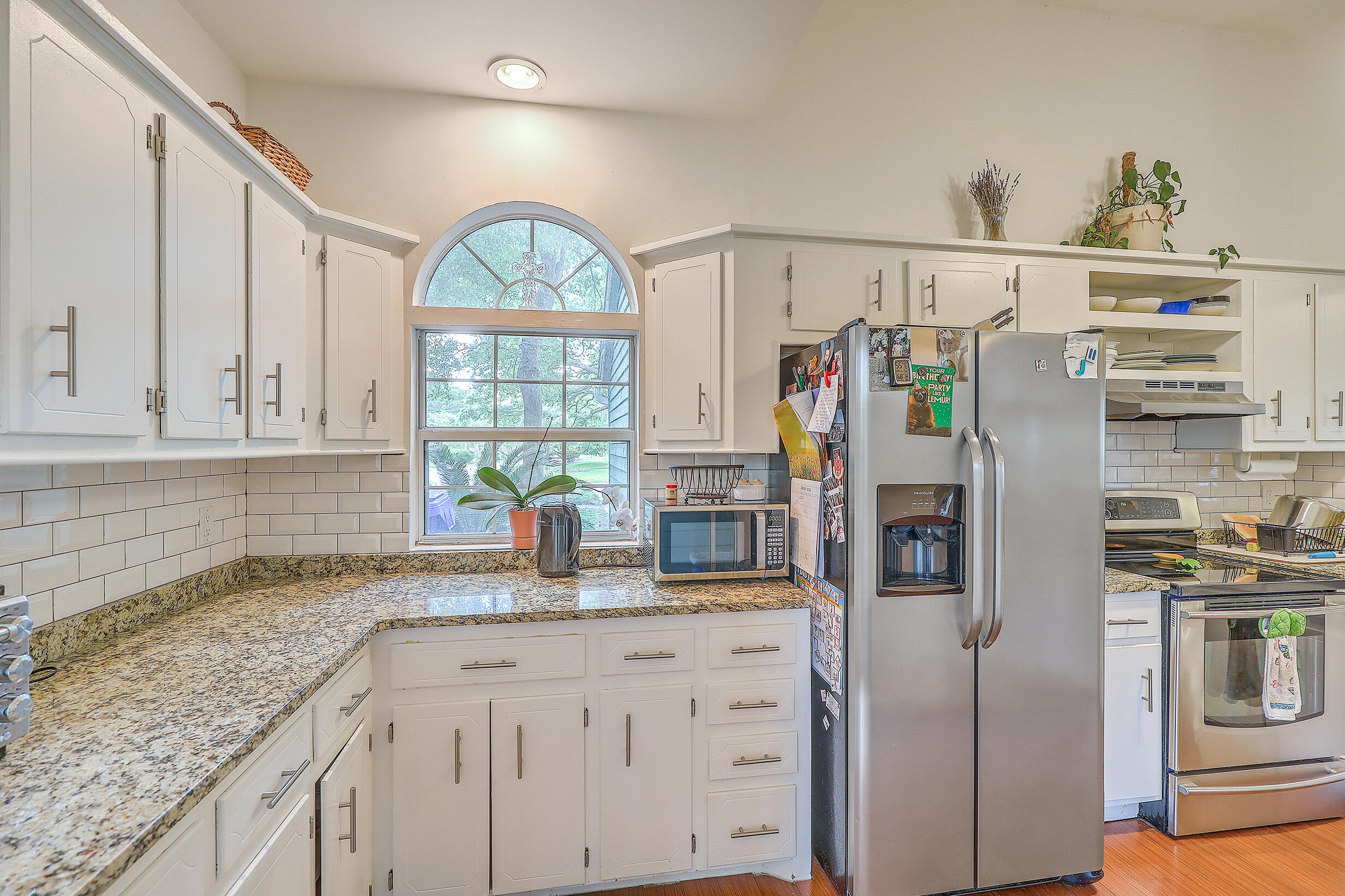 1050 Secessionville Road Charleston, SC 29412 - Photo 24 of 33 0W7A7871_2_3_4_5_6_7