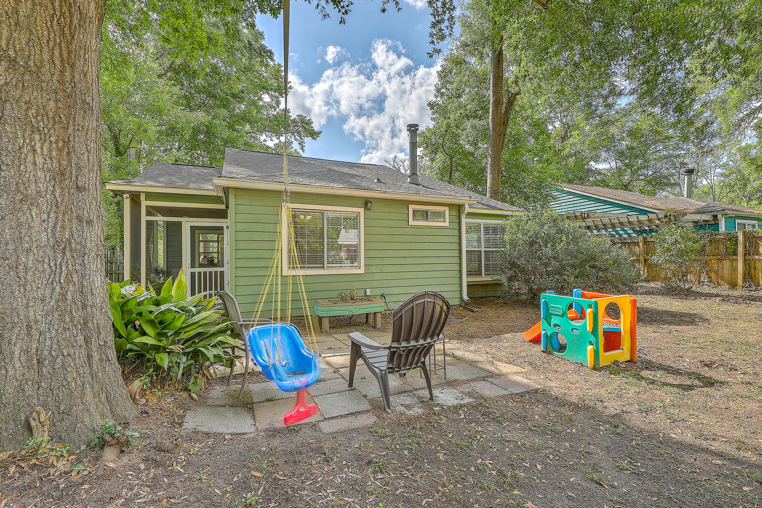 1050 Secessionville Road Charleston, SC 29412 - Photo 29 of 33 0W7A7920_1_2_3_4_5_6