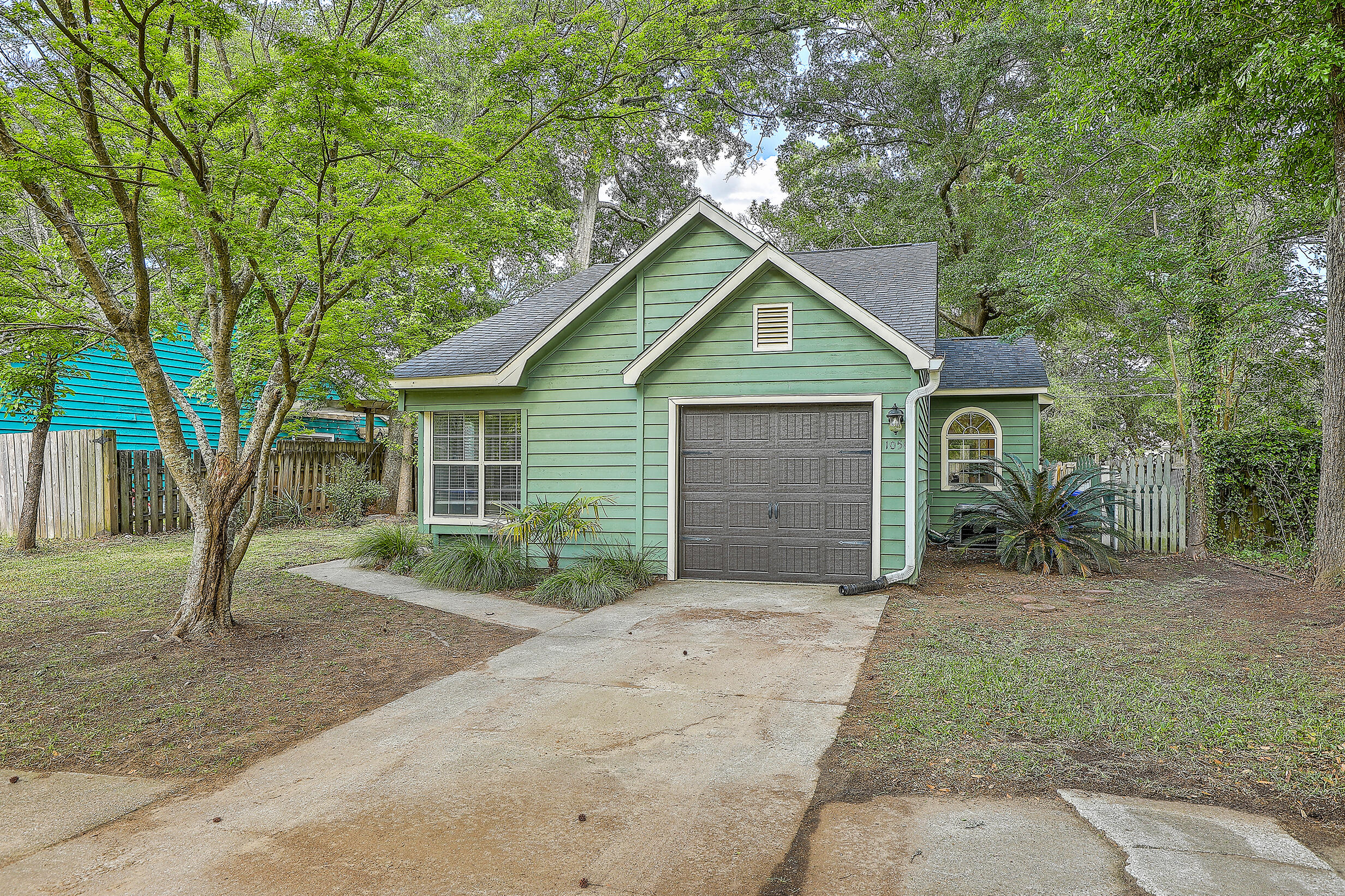1050 Secessionville Road Charleston, SC 29412 - Photo 3 of 33 0W7A7969_70_71_72_73_74_75