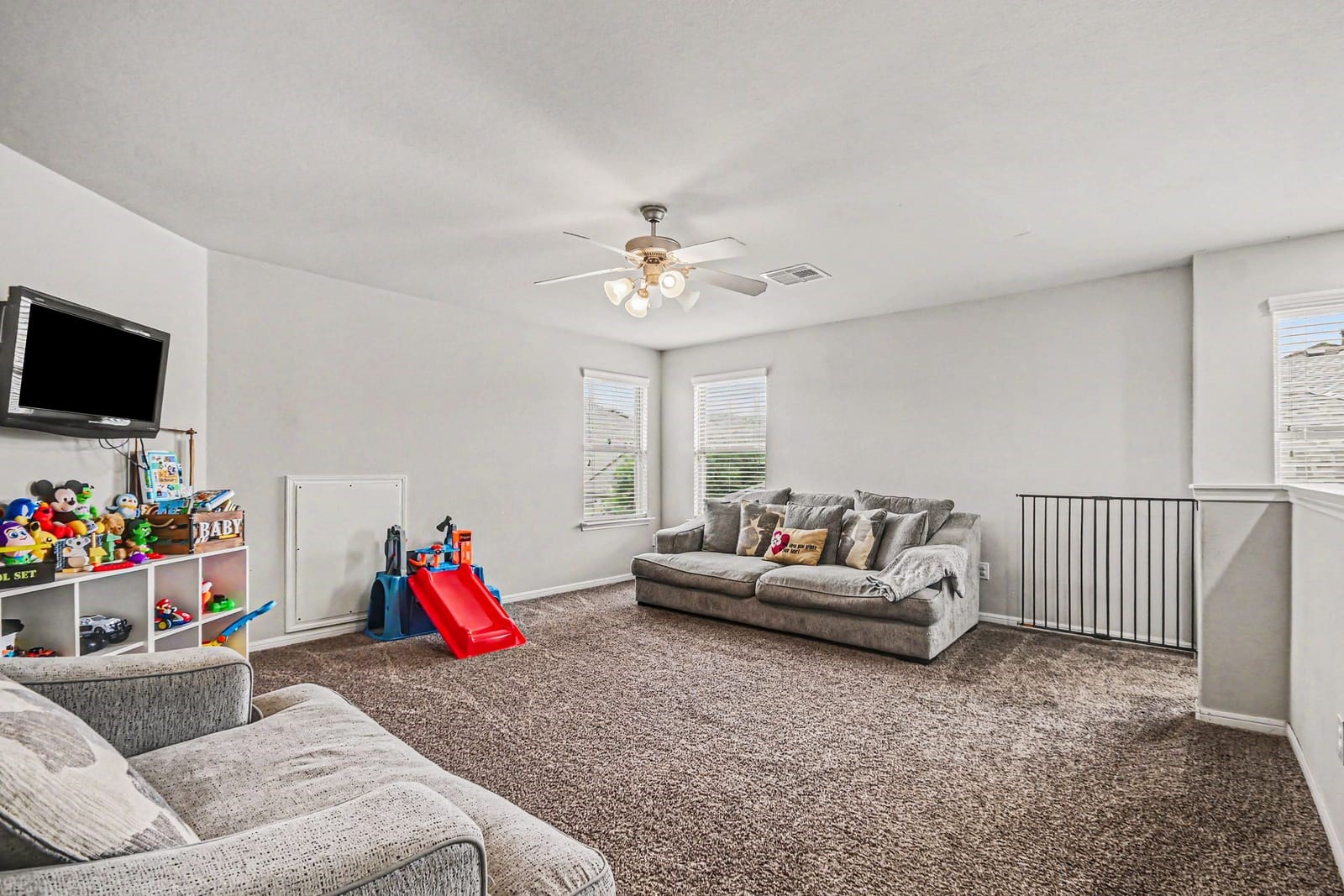 8126 Carillon Way Rosharon, TX 77583 - Photo 13 of 29