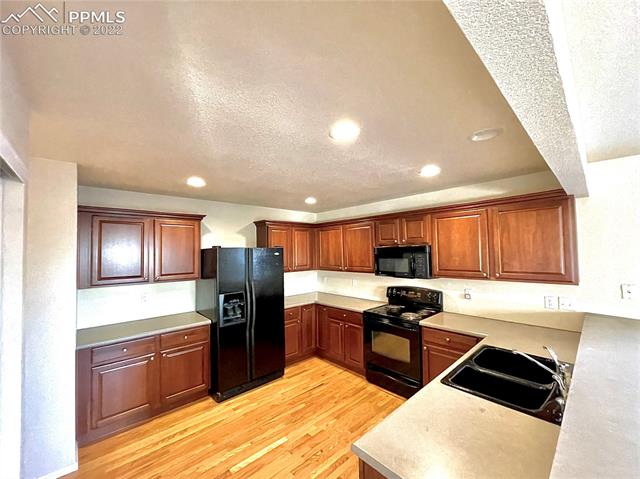 5395 Gentle Wind Road Colorado Springs, CO 80922 - Photo 8 of 25
