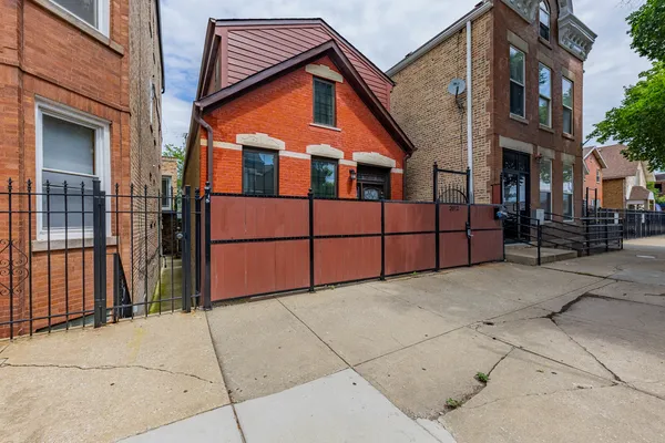 $664,999 | 2012 West Coulter Street, Chicago, IL 60608