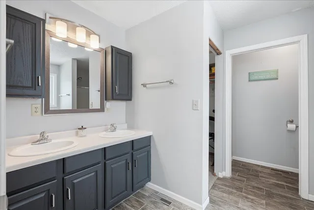 $385,000 | 1550 Dutch Heritage Lane, Baldwin, WI 54002