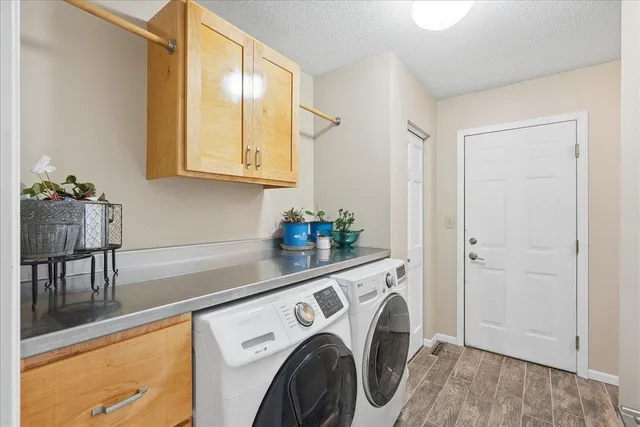 $385,000 | 1550 Dutch Heritage Lane, Baldwin, WI 54002