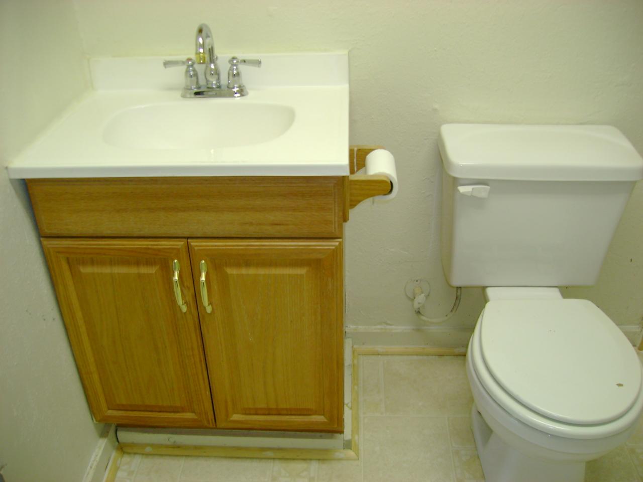 7623 Happy V Road Anderson, CA 96007 - Photo 3 of 5 a bathroom with a sink and a toilet