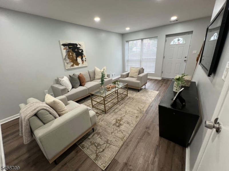 17 Rutgers Drive, Unit 17 Newark, NJ 07103 - Photo 1 of 8 Gallery Image 1
