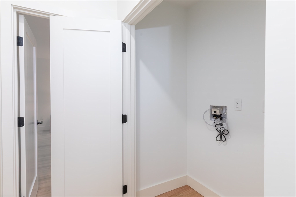 34 Waverly Place, Unit 34 Melrose, MA 02176 - Photo 27 of 39