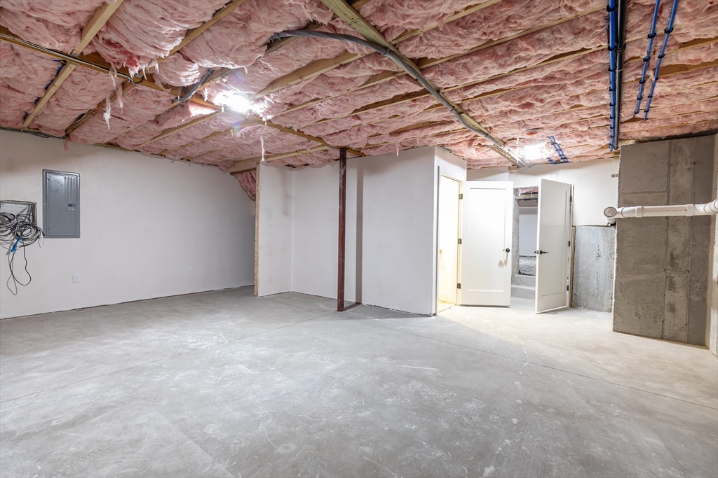 34 Waverly Place, Unit 34 Melrose, MA 02176 - Photo 37 of 39 a view of empty room with a ceiling fan