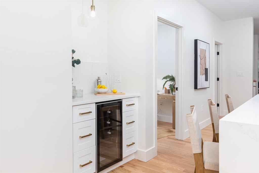 34 Waverly Place, Unit 34 Melrose, MA 02176 - Photo 10 of 39