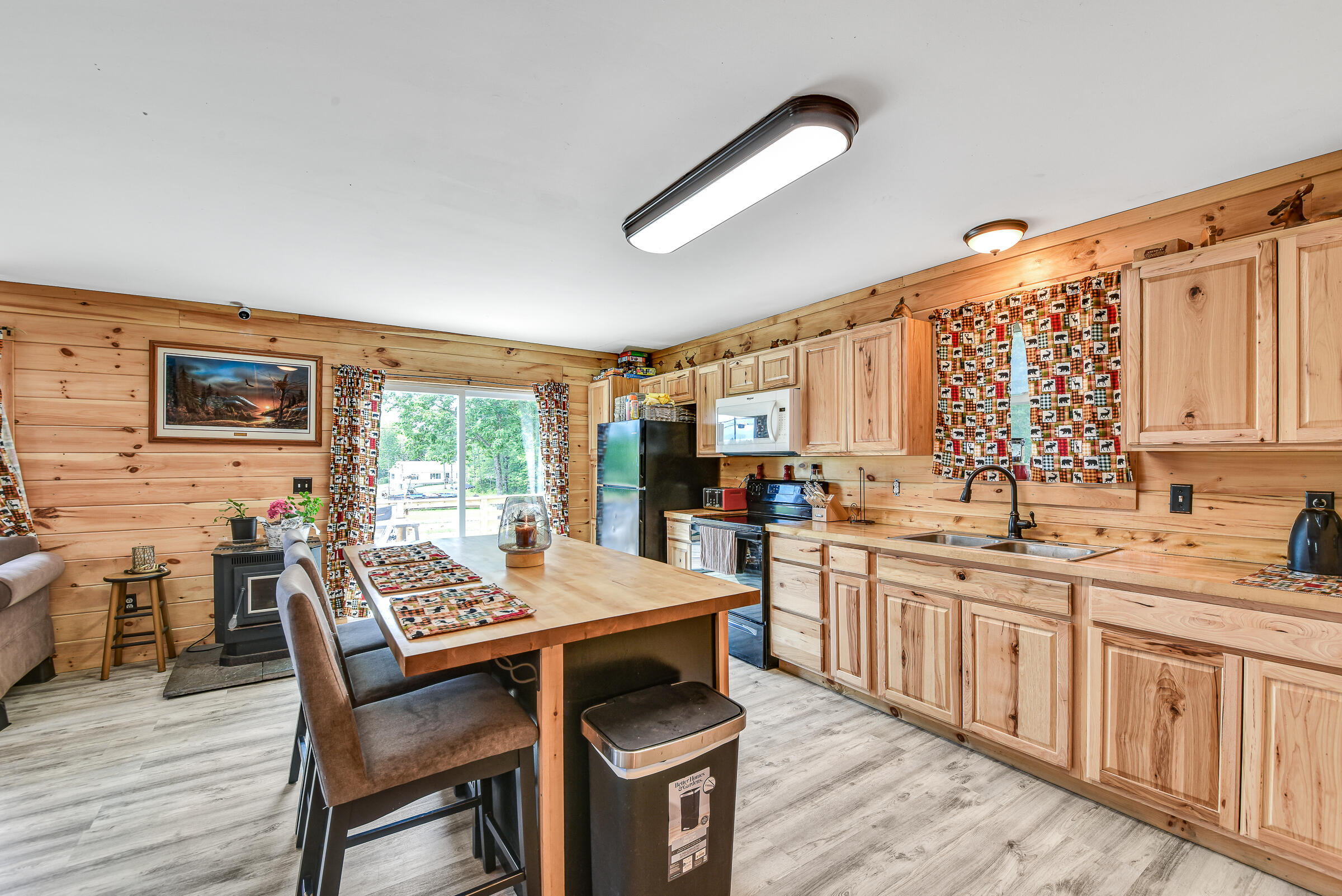 656 White Road Bowdoinham, ME 04008 - Photo 10 of 44 Interior