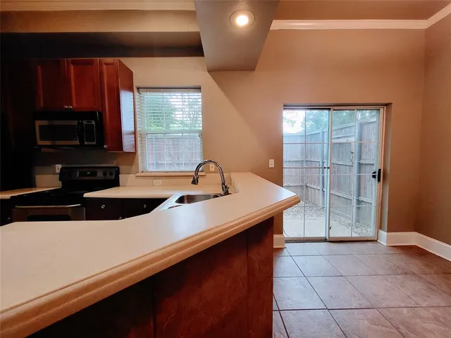 $2,490 | 1819 North Fitzhugh Avenue, Unit C, Dallas, TX 75204