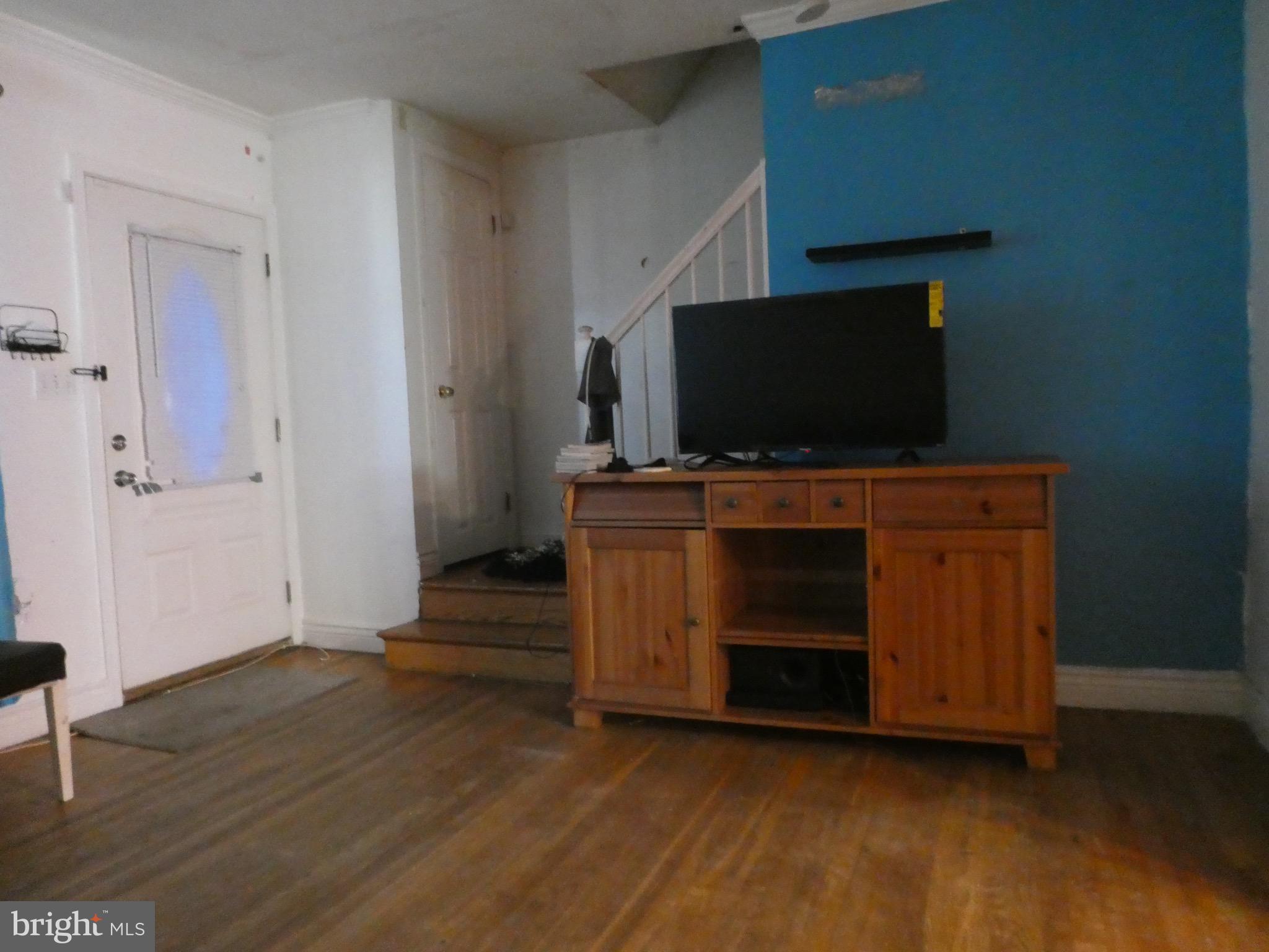 1647 Ramblewood Road Baltimore, MD 21239 - Photo 4 of 16