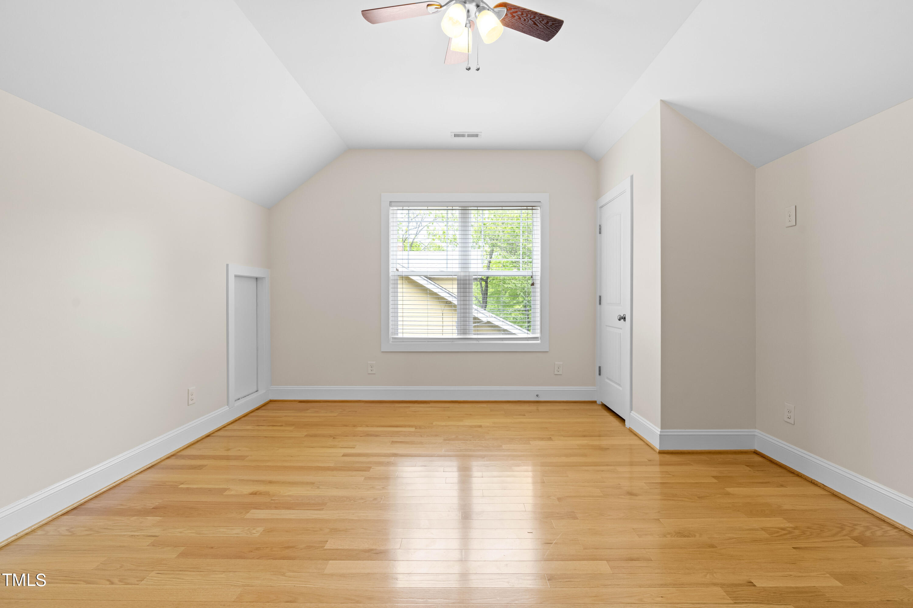 118 Camden Street Raleigh, NC 27601 - Photo 27 of 34 DSC08747