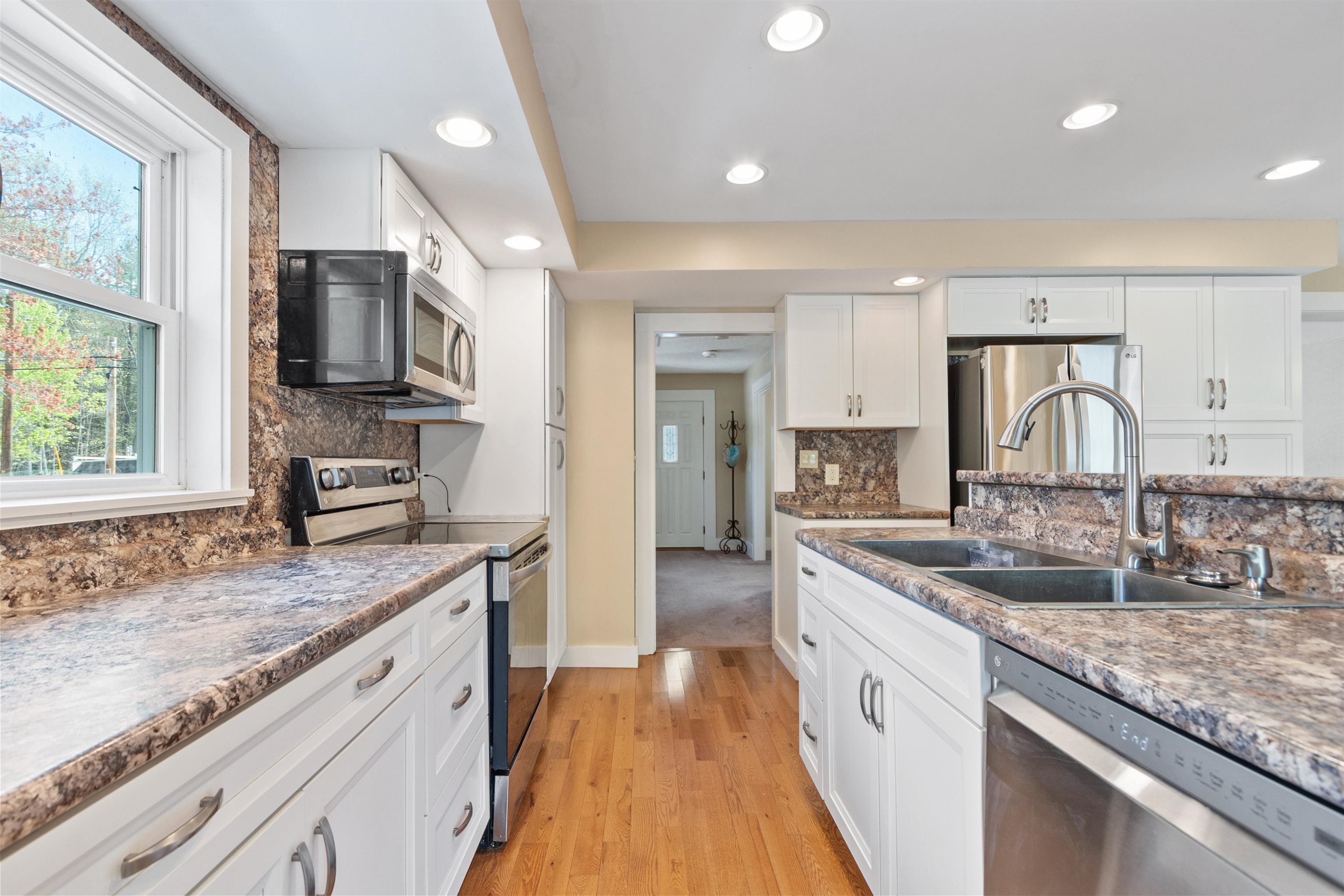 71 Linden Street Exeter, NH 03833 - Photo 20 of 32