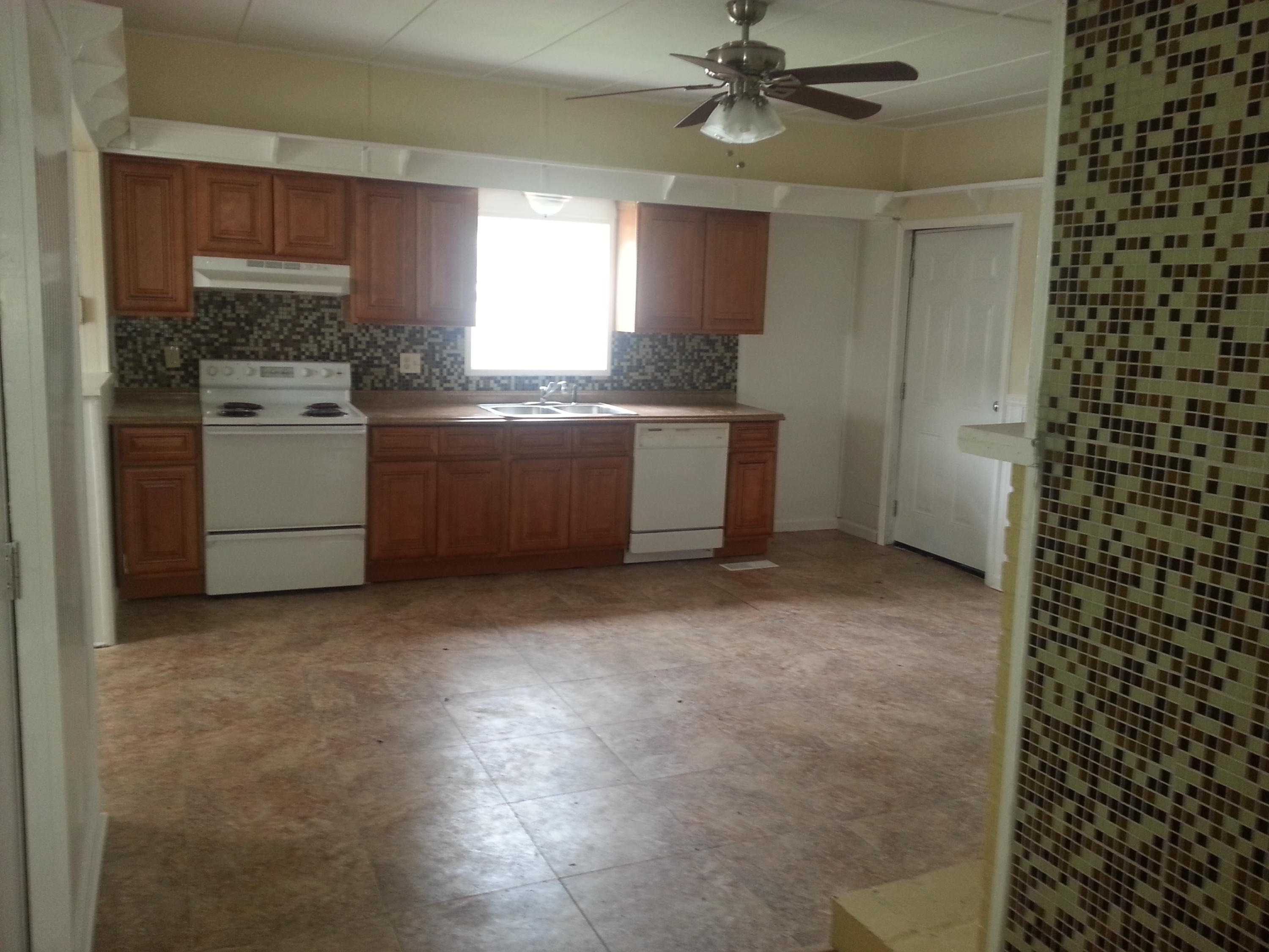 629 Jena Road Greenback, TN 37742 - Photo 5 of 12 20150326_160109.jpg