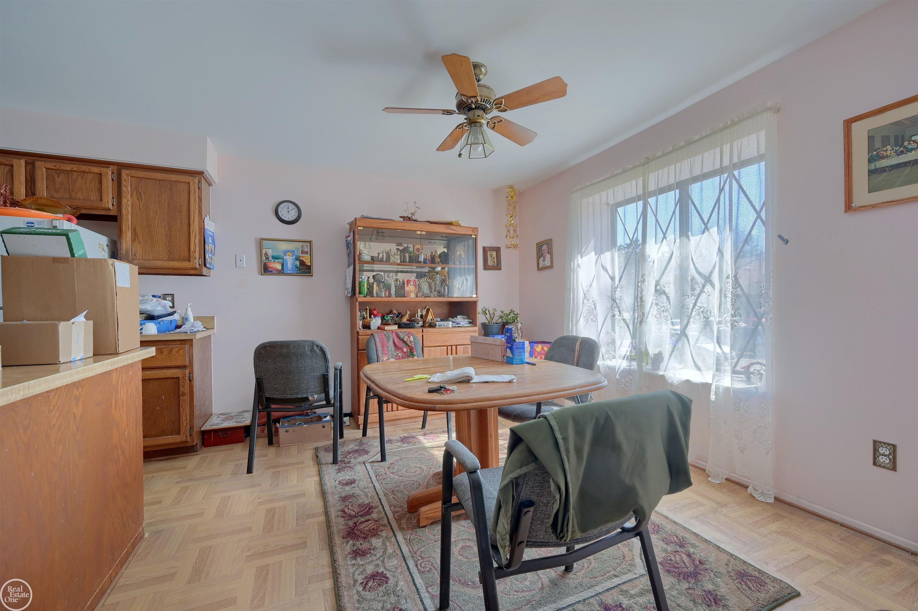 704 Dressler Lane Rochester Hills, MI 48307 - Photo 8 of 26