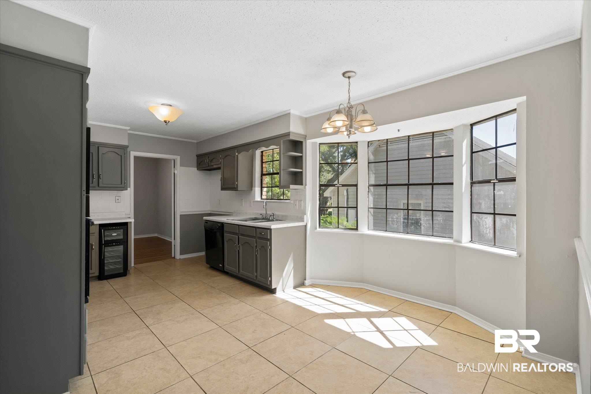 1058 Aberdeen Court North Mobile, AL 36609 - Photo 14 of 32
