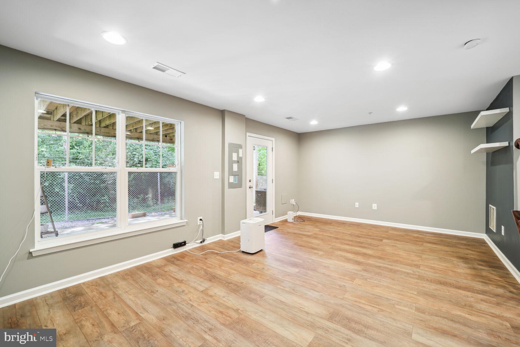 3624 Doc Berlin Drive Silver Spring, MD 20906 - Photo 23 of 29