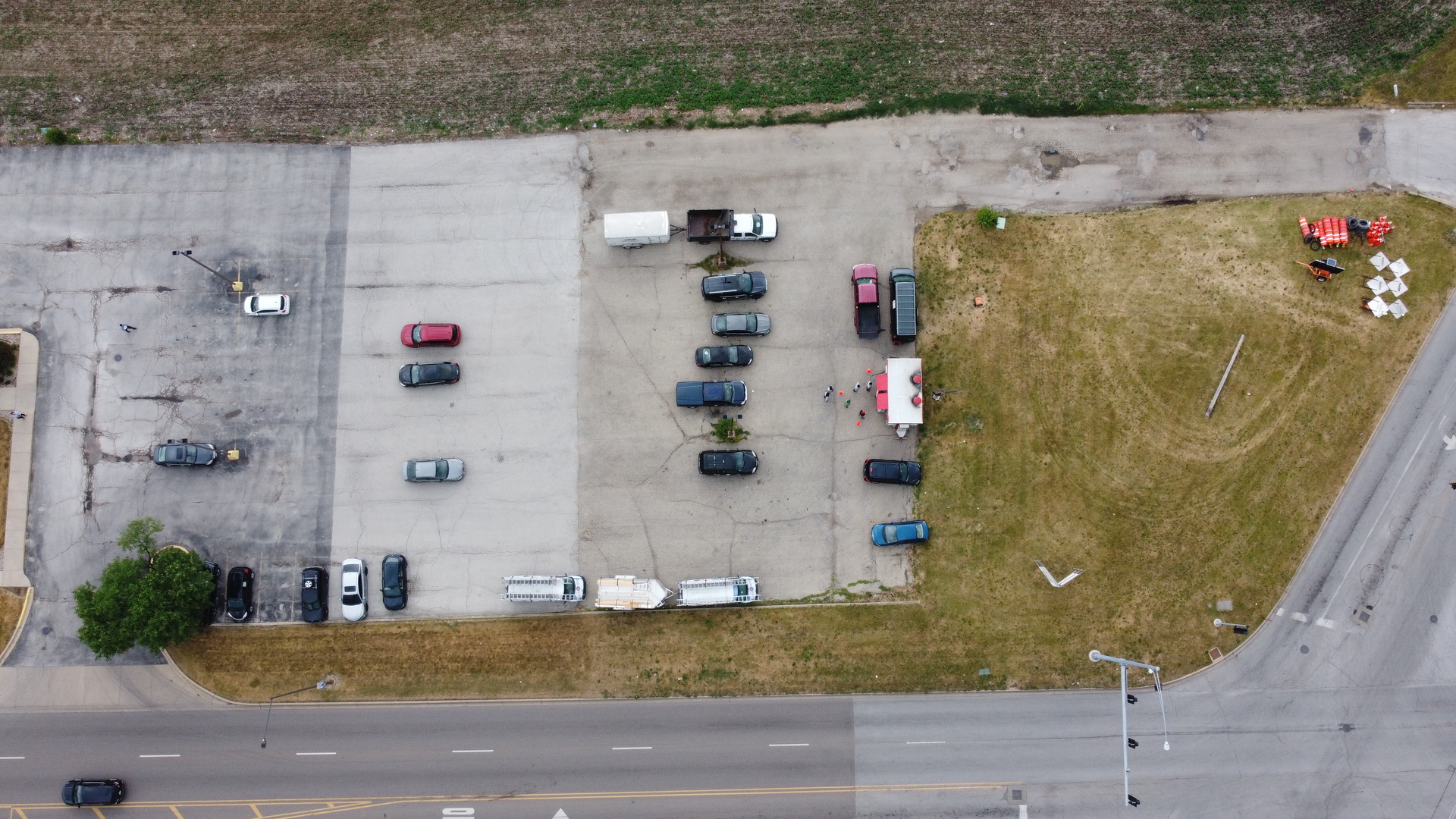 1220 Mitchell Road Aurora, IL 60505 - Photo 4 of 4 a bathroom with a shower