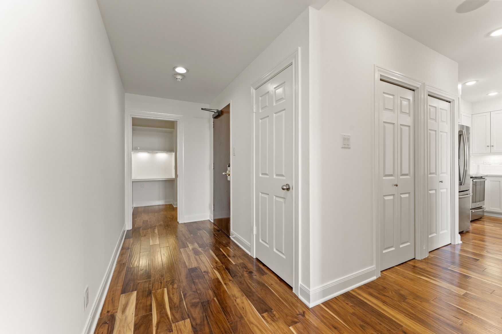 651 Bering Drive, Unit 1402 Houston, TX 77057 - Photo 23 of 31