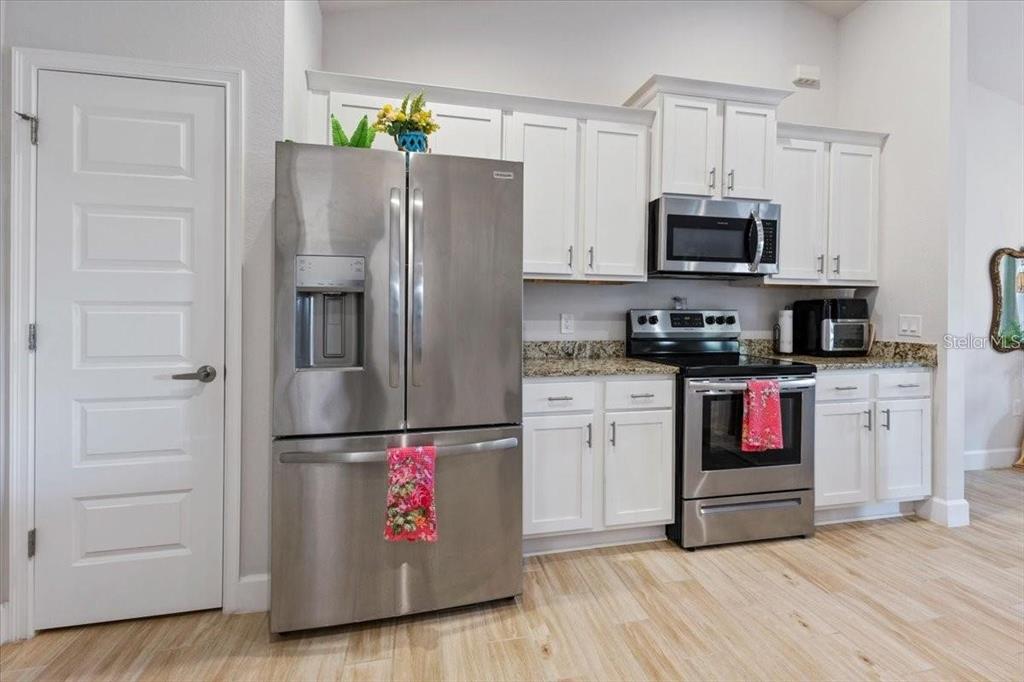 15251 Appleton Boulevard Port Charlotte, FL 33981 - Photo 13 of 57