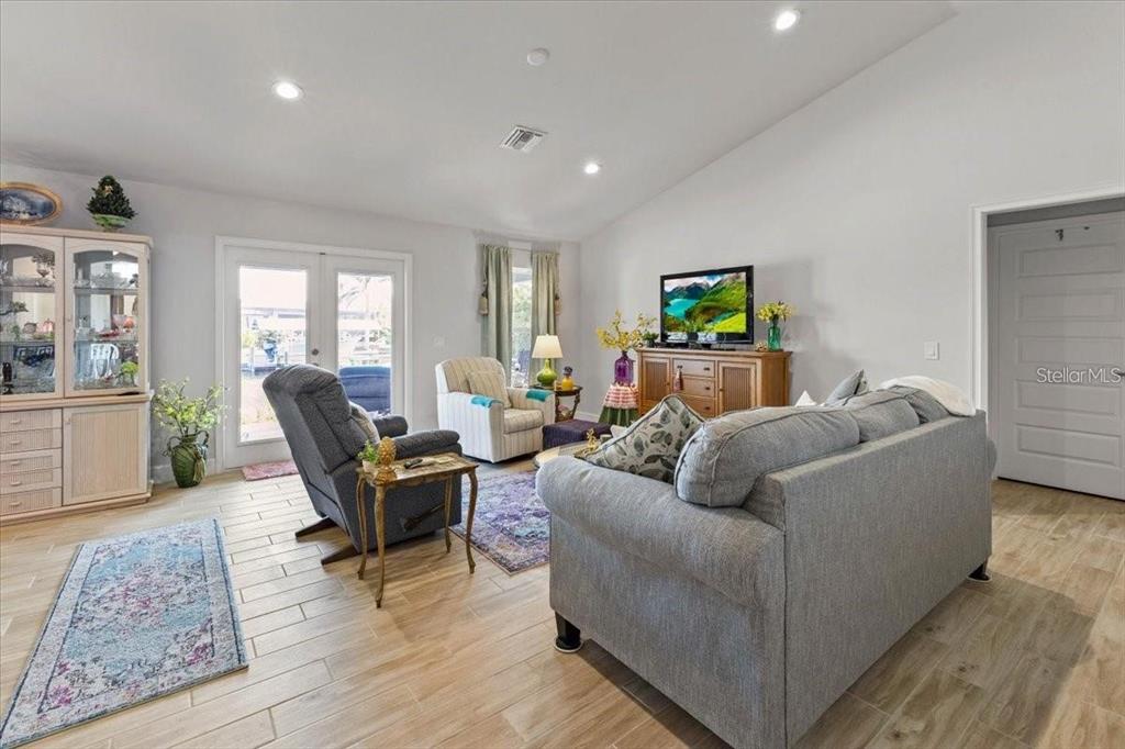 15251 Appleton Boulevard Port Charlotte, FL 33981 - Photo 6 of 57