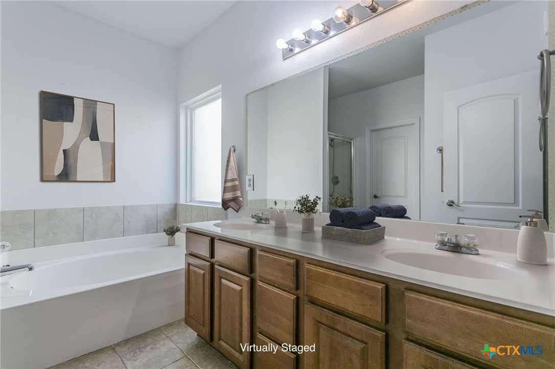 7810 Redbrush Temple, TX 76502 - Photo 15 of 30 Virtually Staged primary bathroom