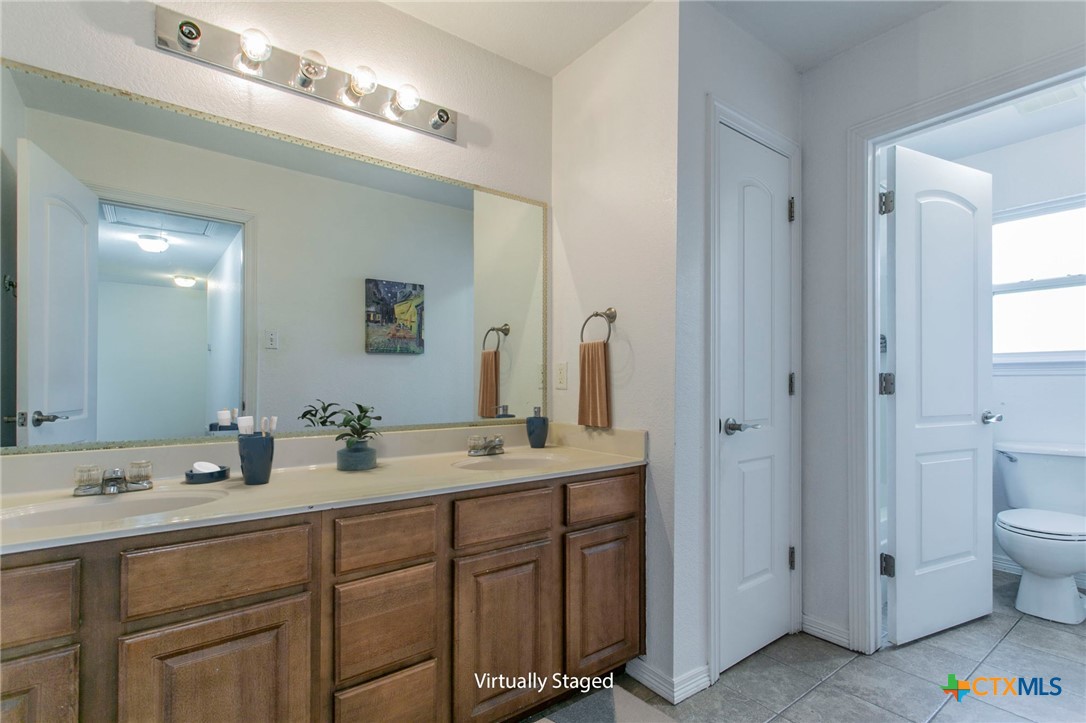 7810 Redbrush Temple, TX 76502 - Photo 24 of 30 Guest bath