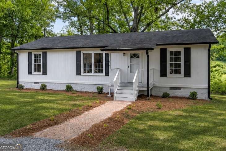 379 Wynn Road Newnan, GA 30263 - Photo 2 of 35