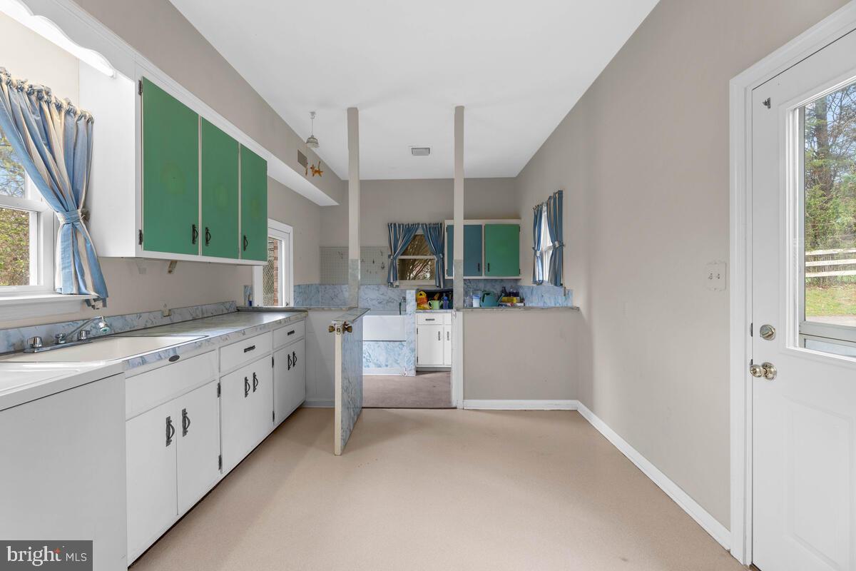 13932 Esworthy Road Potomac, MD 20854 - Photo 26 of 42 Gallery Image 26
